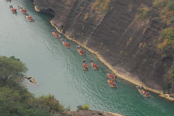 雷凌需要加装倒车雷达不