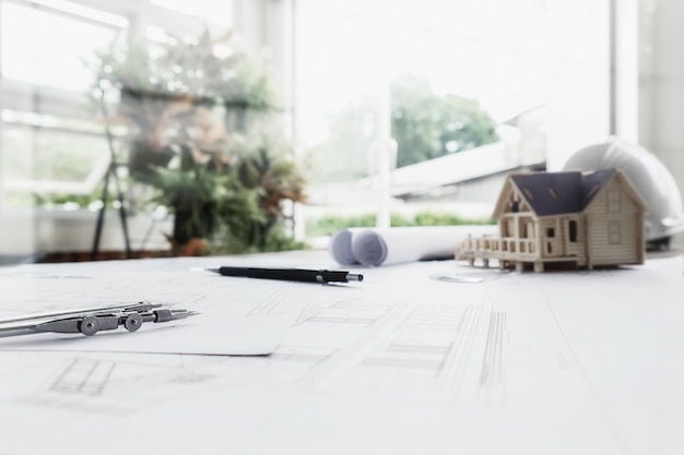 解放J6L一26o汽车是多少马力